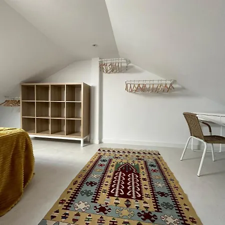 Design With Garage Daire *