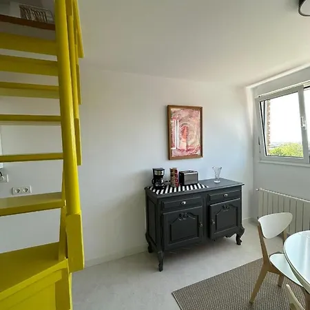 Design With Garage Apartament *