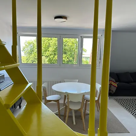 Apartament Design With Garage