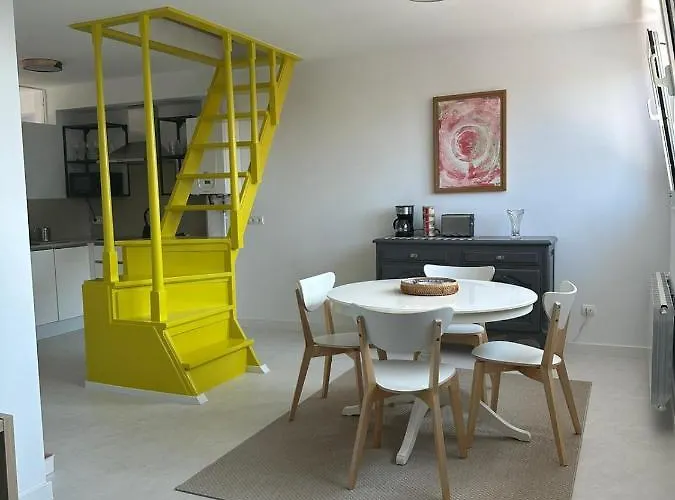 Design With Garage *