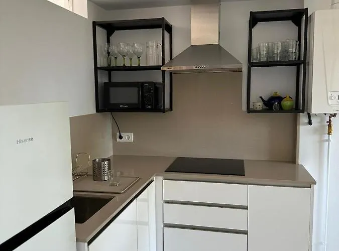 Daire Design With Garage