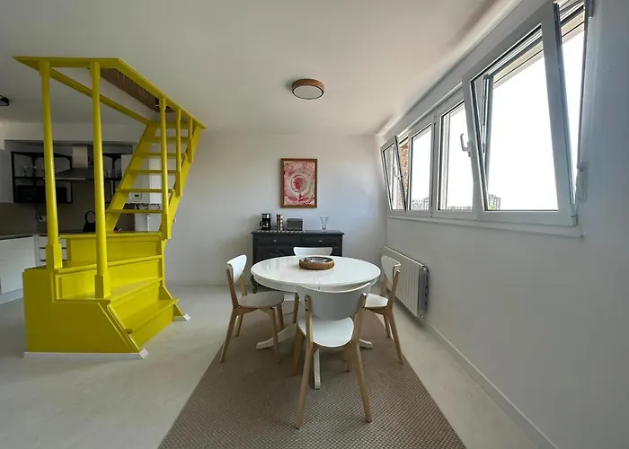 Daire Design With Garage Santander