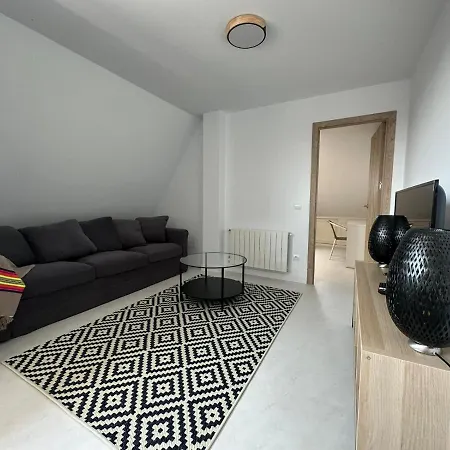 Design With Garage Appartement